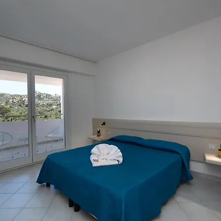 Hotel Miralonga 3*