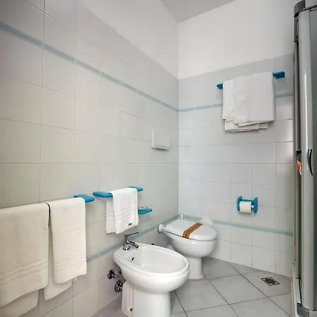 Miralonga Hotel 3*
