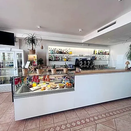 Hotel Miralonga 3*