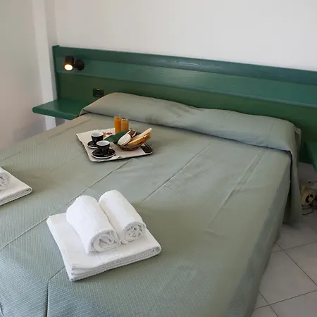 Ξενοδοχείο Miralonga 3*